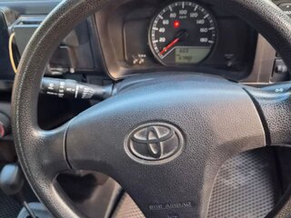2017 Toyota Probox I Рестайлинг, серый, 1600000 рублей, вид 5
