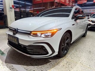 2023 Volkswagen Golf VIII, белый, 1950003 рублей, вид 1