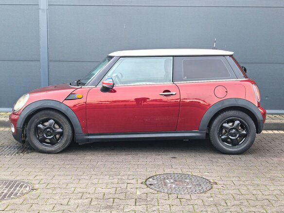 2008 Mini Hatch Cooper II (R56), красный, 749000 рублей - вид 1