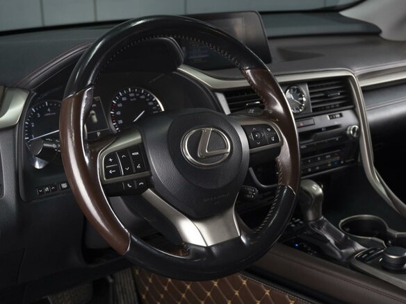 2016 Lexus RX 200t IV, чёрный, 3090000 рублей - вид 10