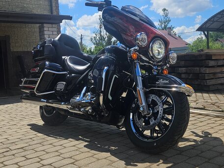 2018 Harley-Davidson Electra Glide, чёрный, 1700000 рублей, вид 1