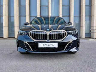 2025 BMW i5 Long xDrive50L, чёрный, 8990000 рублей, вид 3