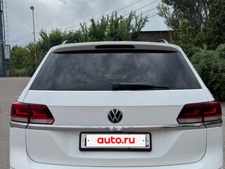 2020 Volkswagen Atlas I Рестайлинг, белый, 3300000 рублей, вид 3