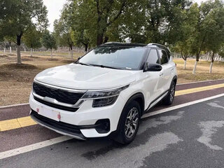 2022 Kia KX3, белый, 1460004 рублей, вид 3