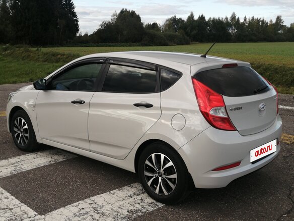 2015 Hyundai Solaris I Рестайлинг, бежевый, 920000 рублей - вид 11