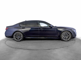 2021 BMW 7 серии Long 750Li xDrive VI (G11/G12) Рестайлинг, синий, 6850000 рублей, вид 4