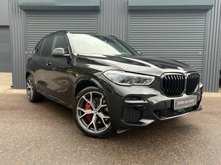 2021 BMW X5 30d IV (G05/G18), чёрный, 6490000 рублей, вид 3