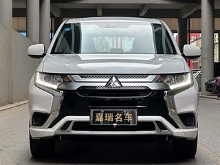 2021 Mitsubishi Outlander III Рестайлинг 3, белый, 1713000 рублей, вид 2