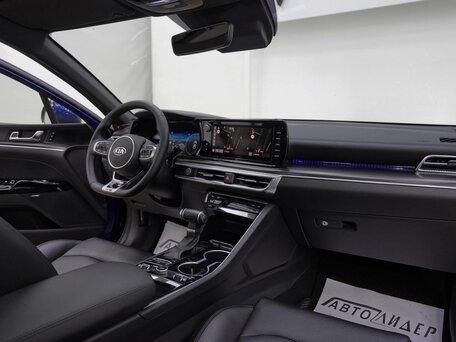 2021 Kia K5 III, синий, 2055000 рублей, вид 5