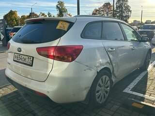 2017 Kia Ceed II Рестайлинг, белый, 1149000 рублей, вид 5