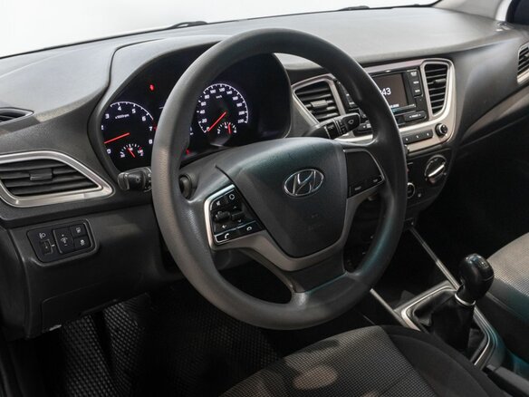 2021 Hyundai Solaris II Рестайлинг, белый, 1218308 рублей - вид 4
