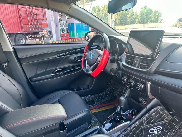 2022 Toyota Yaris L XP150 Рестайлинг, белый - вид 12
