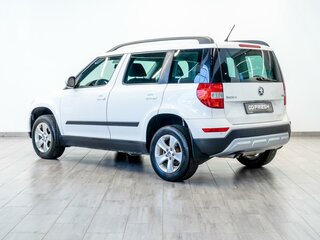 2015 Skoda Yeti I Рестайлинг, белый, 1219000 рублей, вид 2