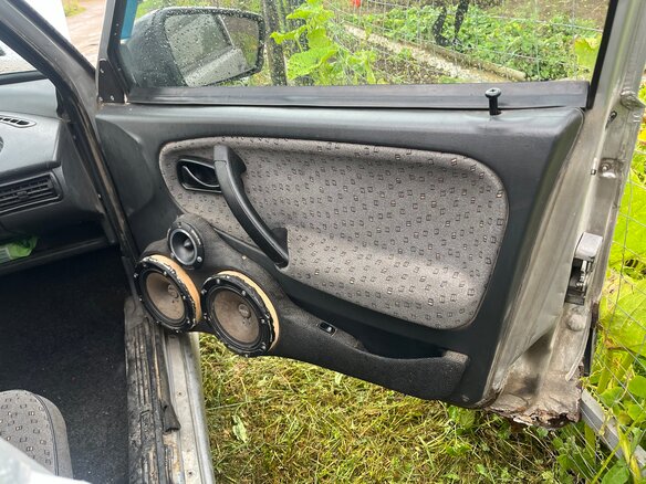 2006 Lada (ВАЗ) 2115, серебристый, 115000 рублей - вид 10