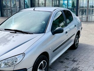 2007 Peugeot 206, серебристый, 320000 рублей, вид 3