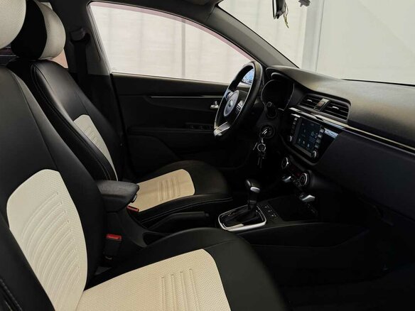 2020 Kia Rio IV, белый - вид 12