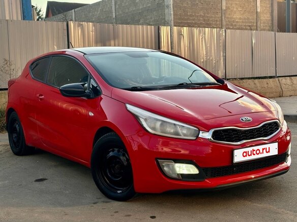 2014 Kia Ceed II, красный - вид 1