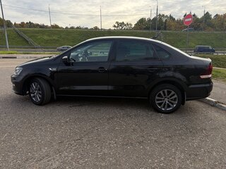 2019 Volkswagen Polo V Рестайлинг, чёрный, 1375000 рублей, вид 3