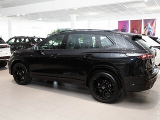 2026 Volkswagen Tiguan L Pro III (China Market), чёрный, 5150000 рублей, вид 3