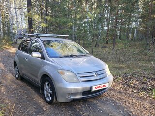 2002 Toyota Ist I, серебристый, 400000 рублей, вид 1