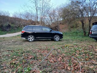 2013 Toyota Highlander II (XU40) Рестайлинг, чёрный, 2100000 рублей, вид 1