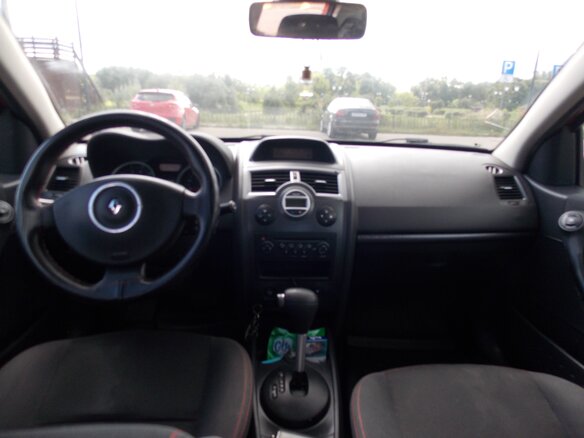 2007 Renault Megane II Рестайлинг, красный, 340000 рублей - вид 8