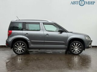 2015 Skoda Yeti I Рестайлинг, серый, 1350000 рублей, вид 4