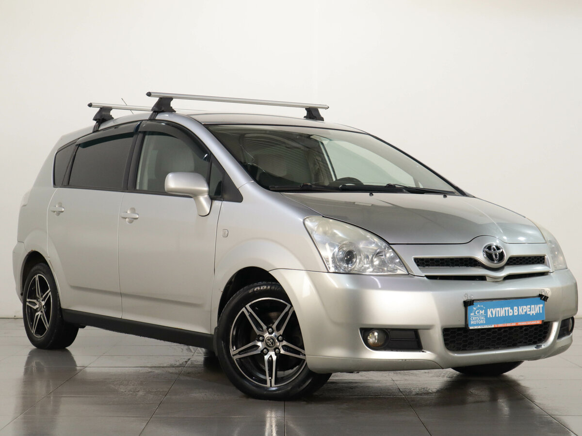 Открыть фотографии: Toyota Corolla Verso I Рестайлинг