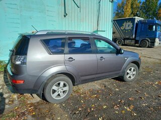 2008 Mitsubishi Outlander II, серый, 750000 рублей, вид 4