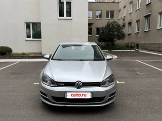 2016 Volkswagen Golf VII, серебристый, 850000 рублей, вид 1