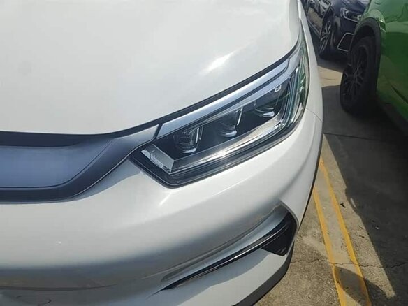 2024 BYD Yuan Pro (47 kWh) I Рестайлинг 2 (Pro), белый - вид 3