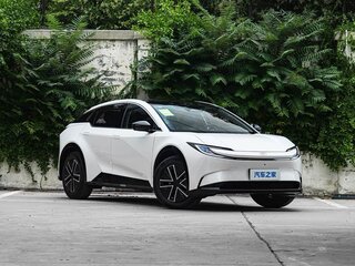 2026 Toyota bZ5 550, белый, 4181000 рублей, вид 3