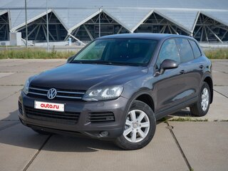 2010 Volkswagen Touareg II, серый, 1990000 рублей, вид 1