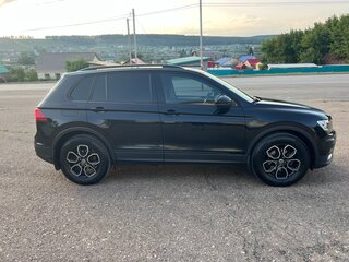 2019 Volkswagen Tiguan II, чёрный, 1999999 рублей, вид 5