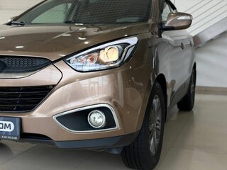 2014 Hyundai ix35 I Рестайлинг, коричневый, 1369900 рублей, вид 4