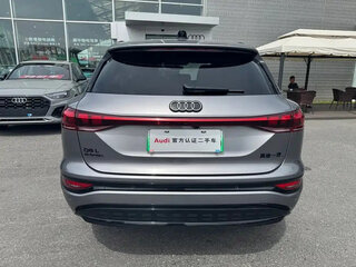 2026 Audi Q6L e-tron, серебристый, 6110000 рублей, вид 4