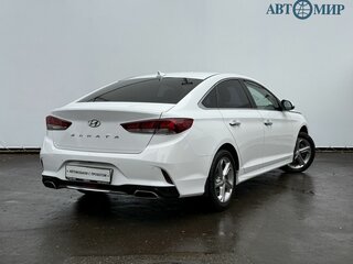 2017 Hyundai Sonata VII (LF) Рестайлинг, белый, 1570000 рублей, вид 5