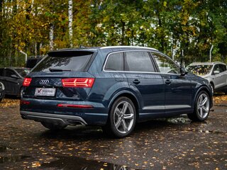 2018 Audi Q7 II (4M), синий, 4055000 рублей, вид 2