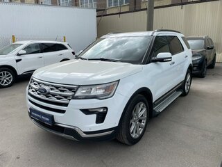 2018 Ford Explorer V Рестайлинг 2, белый, 3400000 рублей, вид 1