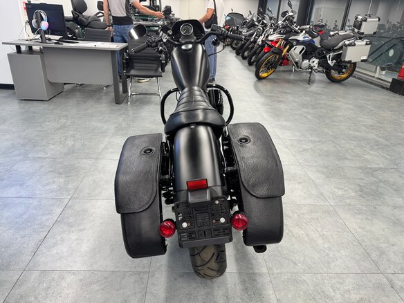 2017 Harley-Davidson Sportster 883, чёрный, 790000 рублей - вид 6