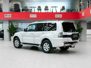 2018 Mitsubishi Pajero IV Рестайлинг 2, белый, 2940000 рублей, вид 4