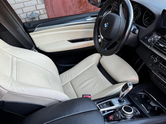 2010 BMW X5 30d II (E70) Рестайлинг, чёрный, 2265000 рублей - вид 3