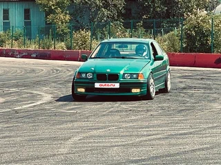1992 BMW 3 серии 316i III (E36), зелёный, 1200000 рублей, вид 2