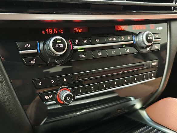 2017 BMW X6 40d II (F16), чёрный, 4299000 рублей - вид 26