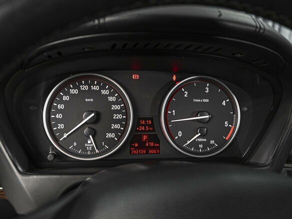 2011 BMW X5 30d II (E70) Рестайлинг, белый, 2290000 рублей - вид 21