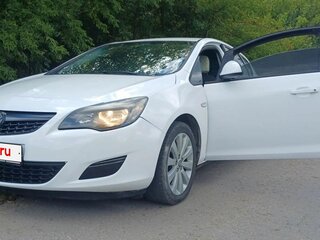 2011 Opel Astra J, белый, 600000 рублей, вид 2