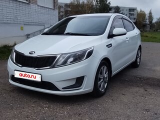 2013 Kia Rio III, белый, 750000 рублей, вид 1