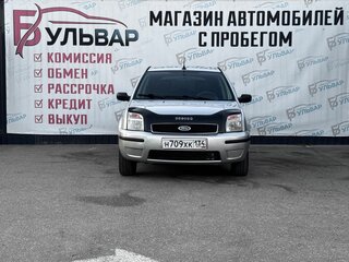 2004 Ford Fusion I, серебристый, 367000 рублей, вид 2