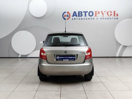 2011 Skoda Fabia II Рестайлинг, серый, 714000 рублей, вид 4