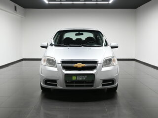 2011 Chevrolet Aveo I Рестайлинг, серебристый, 490000 рублей, вид 3